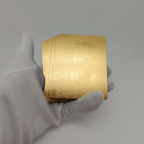 Коллекционные карточки Футбол Золото 2026 пластиковые, 55шт в колоде 9х6,5х1,9см, 10шт в дисплее 18,5х10,5х6,5см 3126-Gold